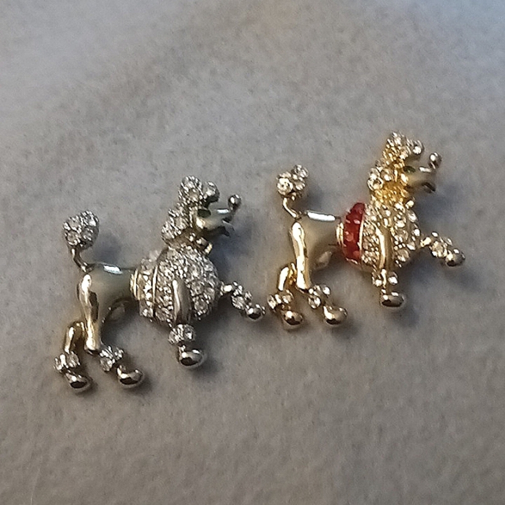 💜NWOT Poodle Dog Pins